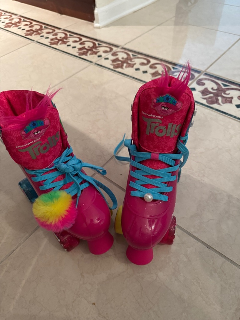 Trolls Bright Pink Roller Skates with Blue Laces and Rainbow Pom-Pom